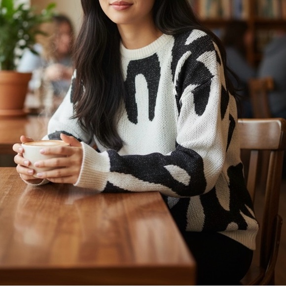 Black and White Crew Neck Sweater - Picture 3 of 13